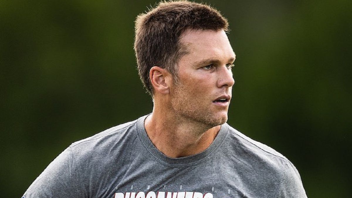 Diet that lets Tom Brady play his tenth Super Bowl at age 43