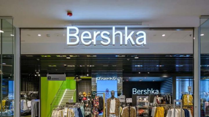 Black Friday 2021 en ropa y complementos | Las mejores ofertas en Mango, Asos, Bershka