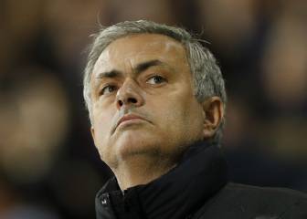 Mourinho va por dos fichajes para el United en enero