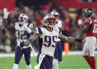 Chris Long ficha por los Eagles el día de su 32 cumpleaños