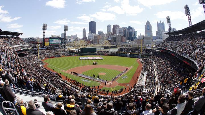 No hay muchos campos más bonitos a la hora de disfrutar de un partido de béisbol que el PNC Park de Pittsburgh.