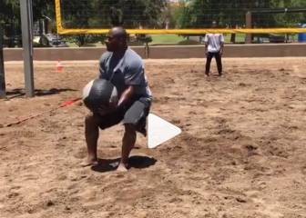 Las burradas de James Harrison con unos balones medicinales