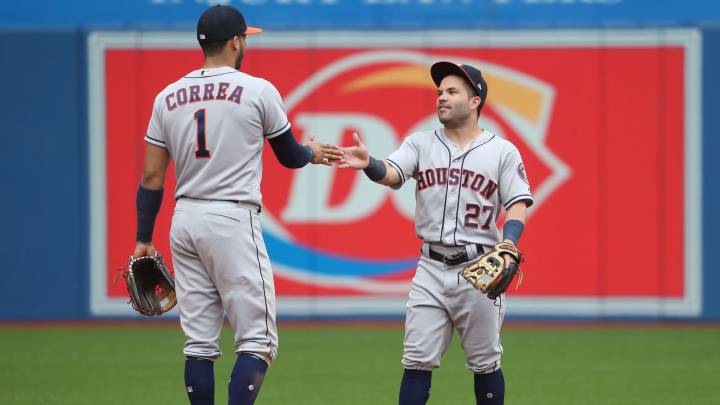 Carlos Correa y José Altuve llevan en volandas a los Houston Astros.