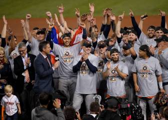 Los Astros rompen maleficio de 55 años con su primer título