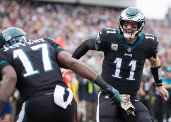 Carson Wentz bate récords de touchdowns para los Eagles