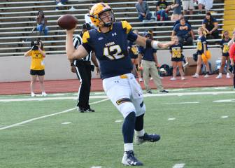¿Quién es Luis Pérez y por qué está acaparando los reflectores del futbol americano colegial?