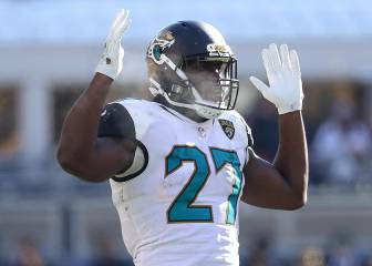 Leonard Fournette firmó su auto tras salir ileso de accidente