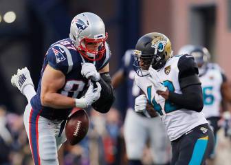 Barry Church es multado por golpe a Rob Gronkwoski