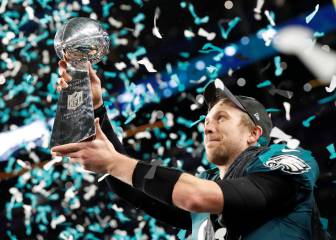 Foles sorprende y los Eagles vencen a los Patriots en el SB