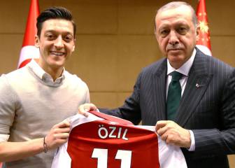 ¿Qué desencandenó la renuncia de Mesut Özil de Alemania?