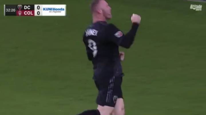 Rooney hace su primer gol en la MLS ante Tim Howard