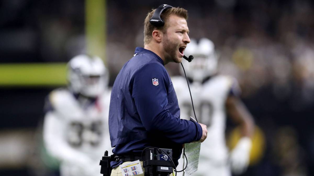 Sean McVay en partido de playoffs de los Rams