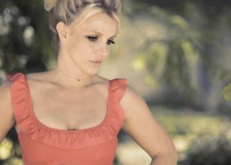 Britney Spears luce cuerpazo mientras practica yoga