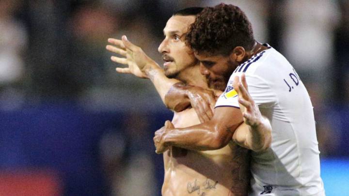 Zlatan y Jona dos Santos, bajas para el juego contra Tijuana