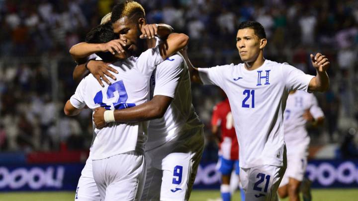 Resultado de imagen de liga de naciones Honduras fabian Coito"