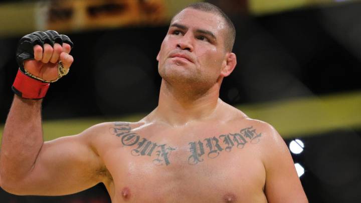 Caín Velásquez le dice adiós a la UFC; ahora peleará en WWE
