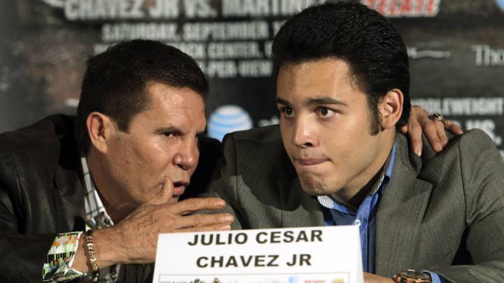 Julio César Chávez con su hijo
