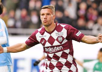 Lukas Podolski seguiría los pasos de Schweinsteiger