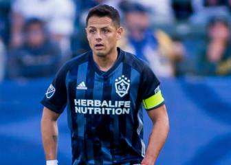Chicharito Hernández está en busca de un asistente personal