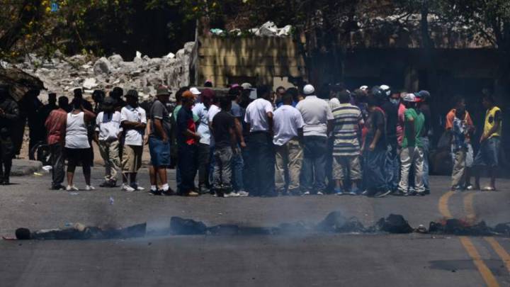 Hondureños protestan en calles durante confinamiento por comida