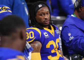 Pleito en Atlanta: Gurley quiere el 21, Deion se opone