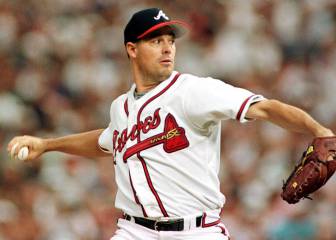 Greg Maddux hace donación por su cumpleaños