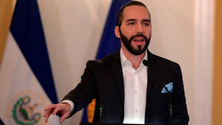 El Congreso de El Salvador rechaza actitud del presidente
