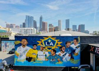 Galaxy presume mural de figuras mexicanas en el club