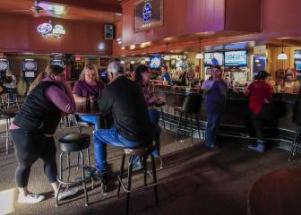 Wisconsin abre bares y restaurantes sin medidas