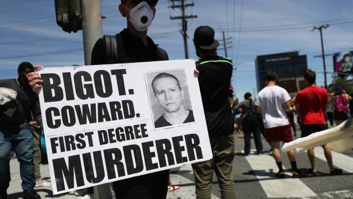 Aumentan los cargos contra Derek Chauvin por la muerte de George Floyd