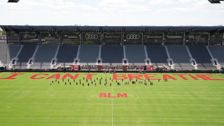 Jugadores de D.C. United exigen justicia por George Floyd en Audi Field