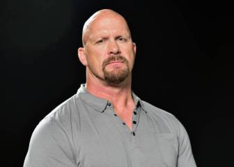 Stone Cold estalla contra una fan: “Estúpida racista”