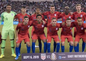 Obligarían a jugadores de USA a estar de pie durante el himno