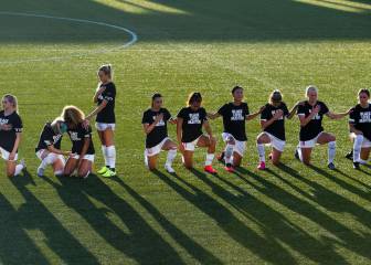 ¡NWSL apoya la libre expresión! Cambia política del himno
