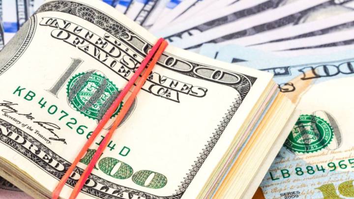 Cheques de estímulo: ¿Cómo podrían afectar los préstamos estudiantiles?