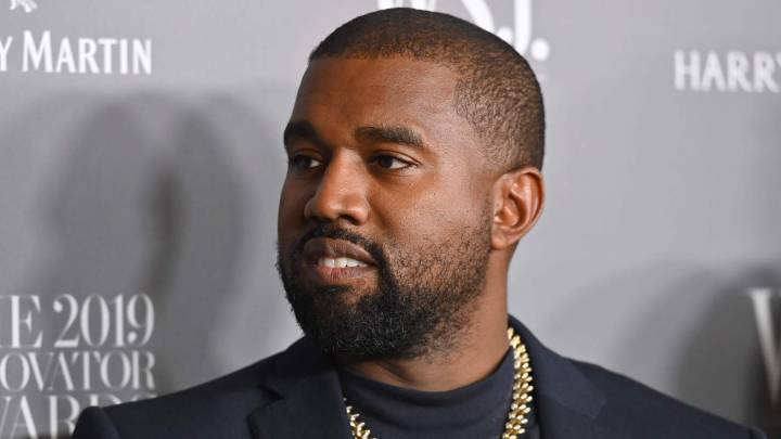 Kanye West abandona candidatura para presidente de Estados Unidos