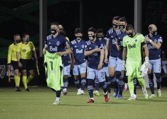 Vancouver homenajea a jugador tras perder a su madre