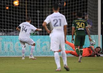 Guillermo confía en Chicharito: “Si hay otro penal, lo tiras tú”