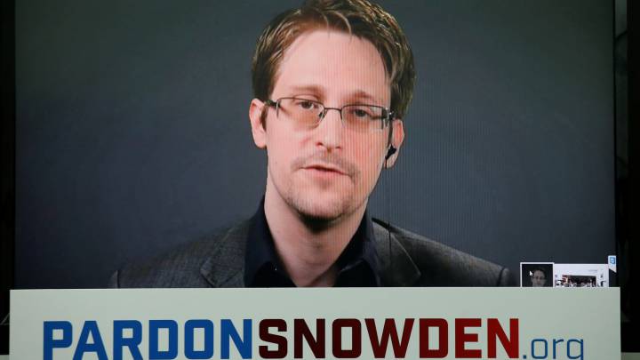 ¿Por qué está pensando Donald Trump indultar a Edward Snowden? 