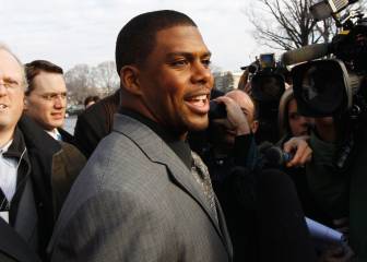 Washington contrata a directivo afroamericano