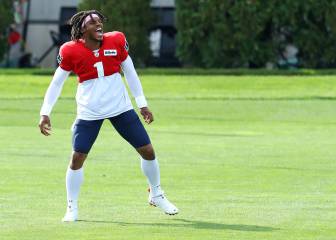 Newton, QB1 y capitán de los Patriots