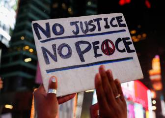 Caso Daniel Prude: Los policías involucrados son suspendidos