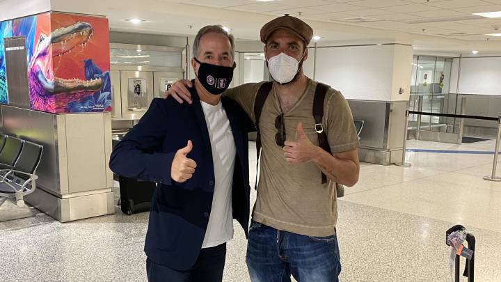 Gonzalo Higuaín llega Miami para cerrar su fichaje en la MLS