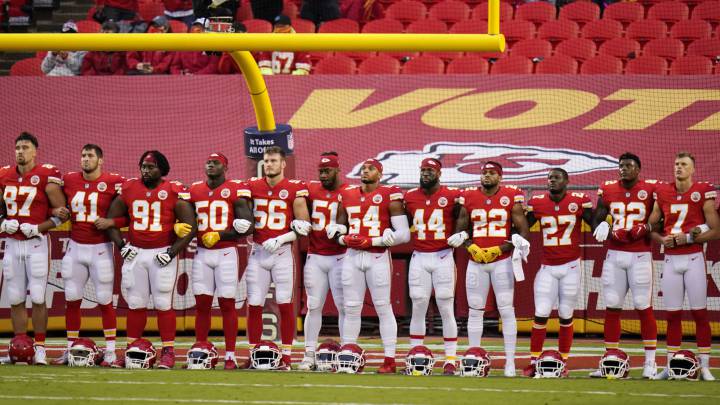 NFL Kickoff: Texans y Alex Okafor protestan por injusticia social