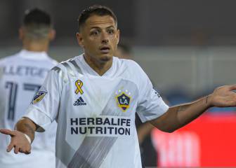Aficionados explotan contra Chicharito y recuerdan a Zlatan