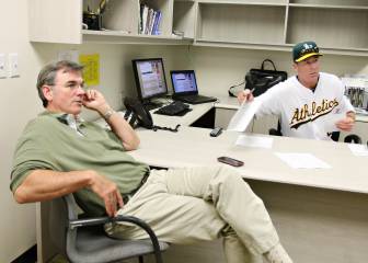 Reporte: artífice de 'Moneyball' puede salir del club