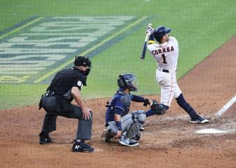Carlos Correa se viste de héroe para los Astros
