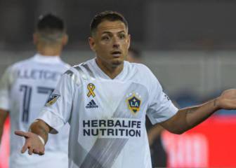 ¿Chicharito no se lleva con nadie? Barros Schelotto habló