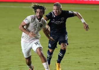 Fan le pide su playera a Pizarro con curioso mensaje