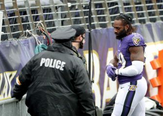 Matt Judon es expulsado por hacer contacto con un oficial